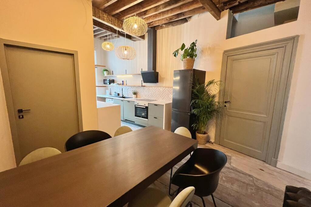 Maison Avec 4 & Rooftop En Plein Centre - Place Saint Paul Hébergement de vacances